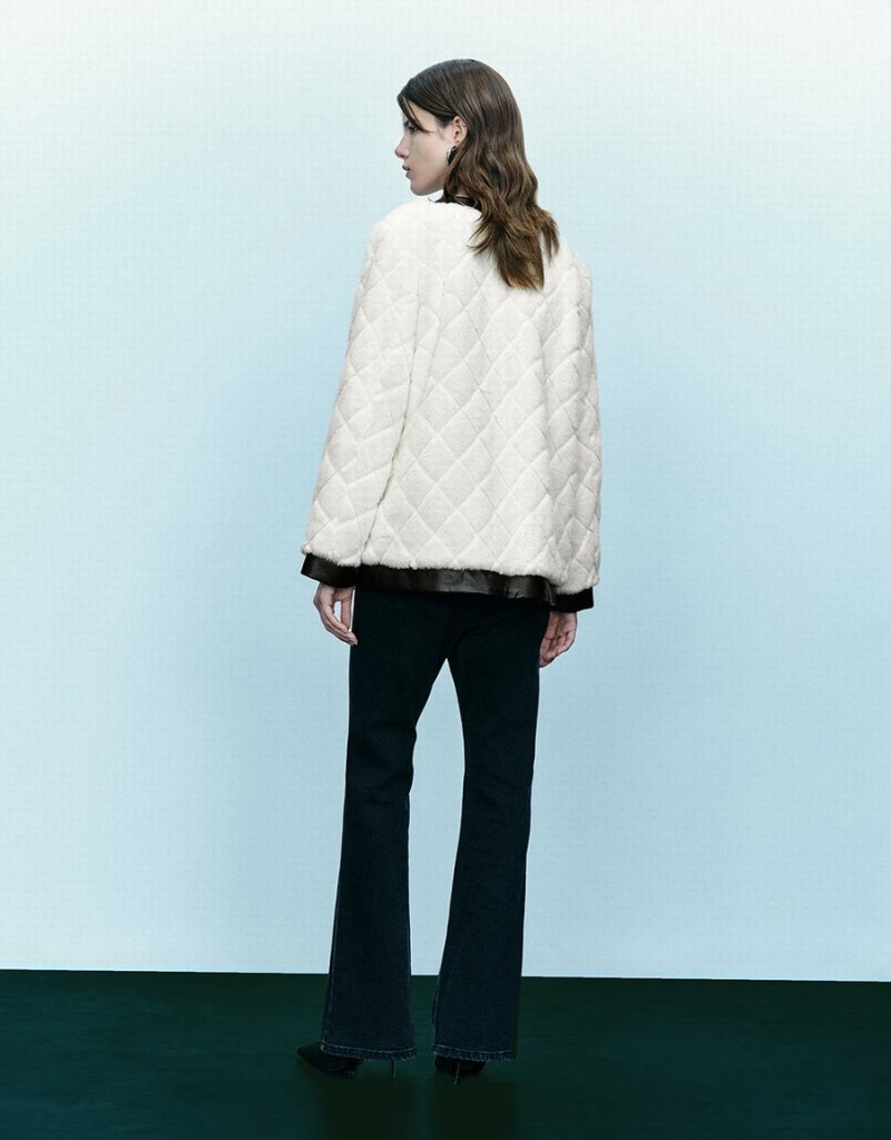 Manteaux Urban Revivo Crew Neck Droit Furry Femme Blanche | ZJG8968LN