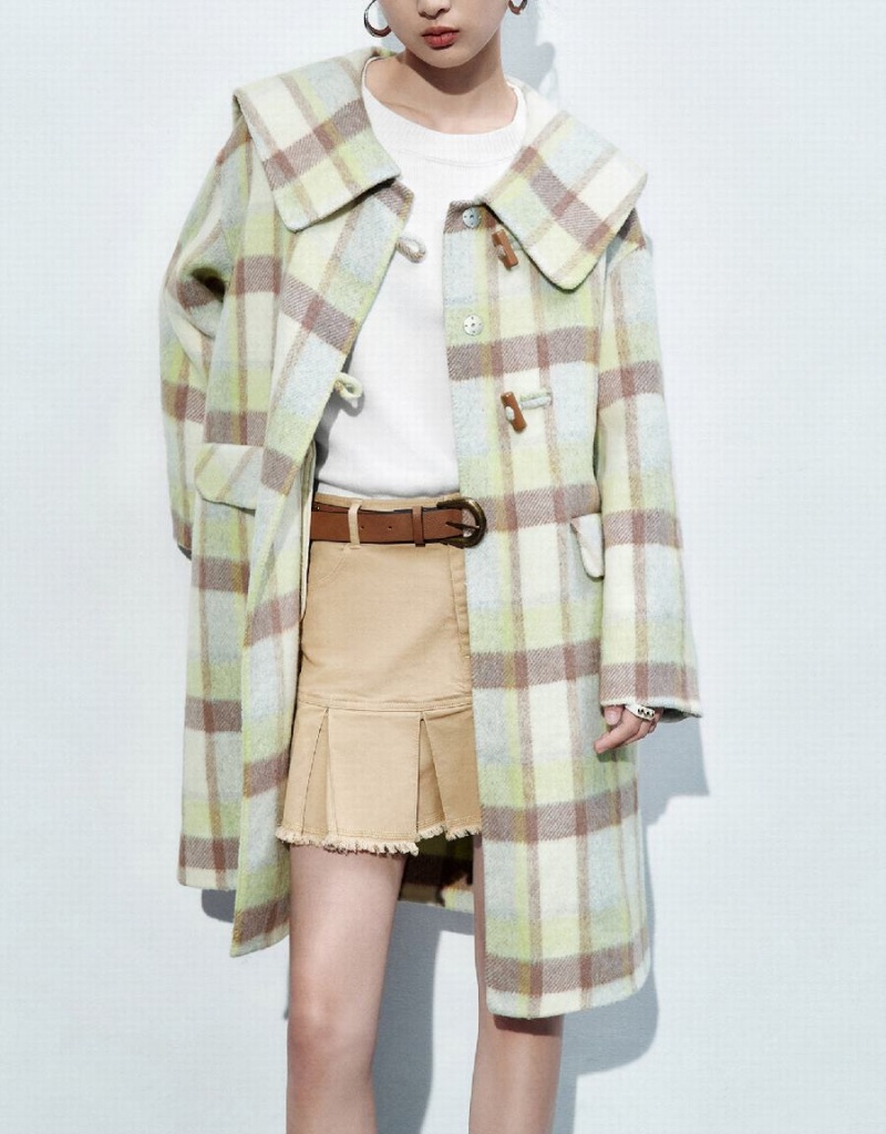 Manteaux Urban Revivo Plaid Droit Furry Femme Blanche Vert | SVC8736OB